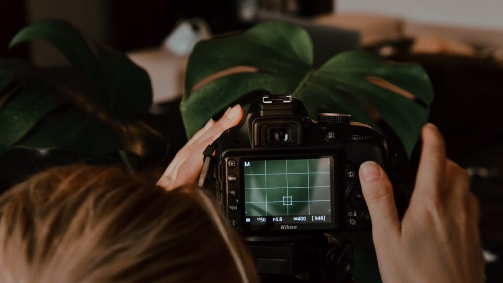 NikonのCOOLPIXが生産終了した理由